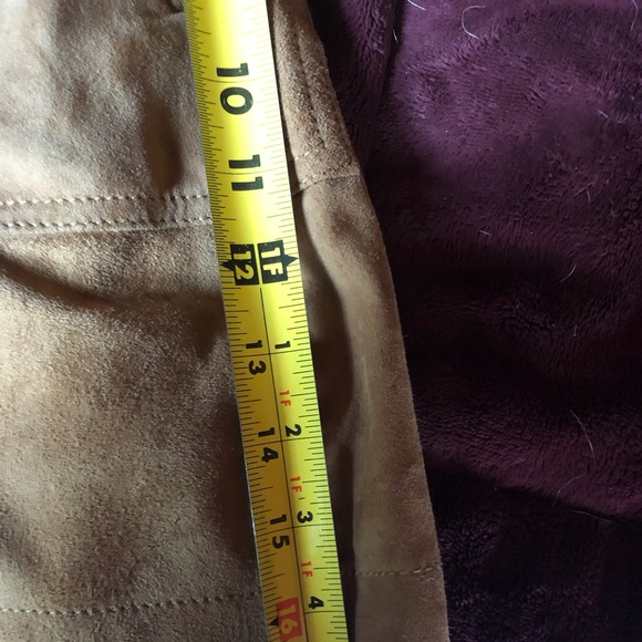 Excellent condition suede mini skirt - Picture 6 of 10
